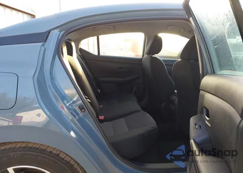 2024 Nissan Sentra Sv Xtronic Cvt z USA, uszkodzony, nr VIN 3N1AB8CV4RY373066